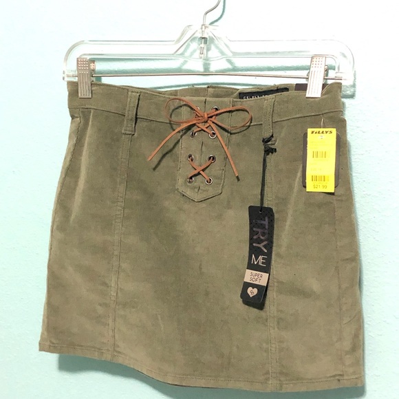 Army green mini skirt - Picture 4 of 4